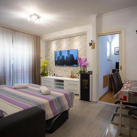 Apartment San Marino Makarska Exterior photo