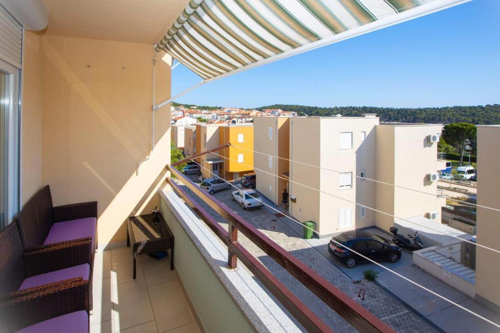 Apartment San Marino Makarska Exterior photo