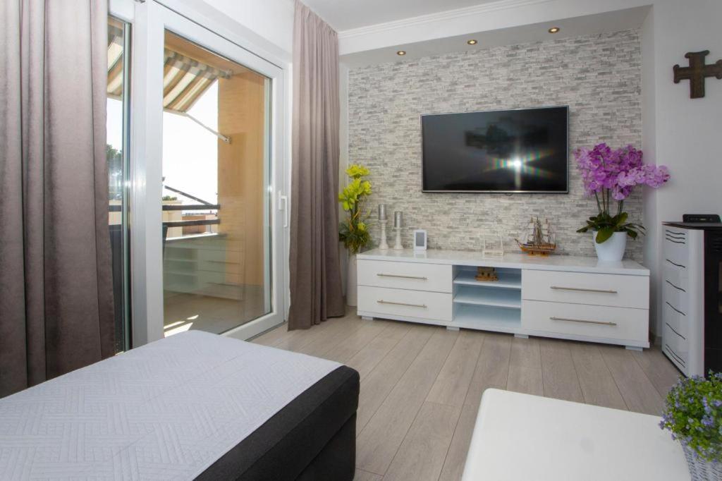 Apartment San Marino Makarska Exterior photo